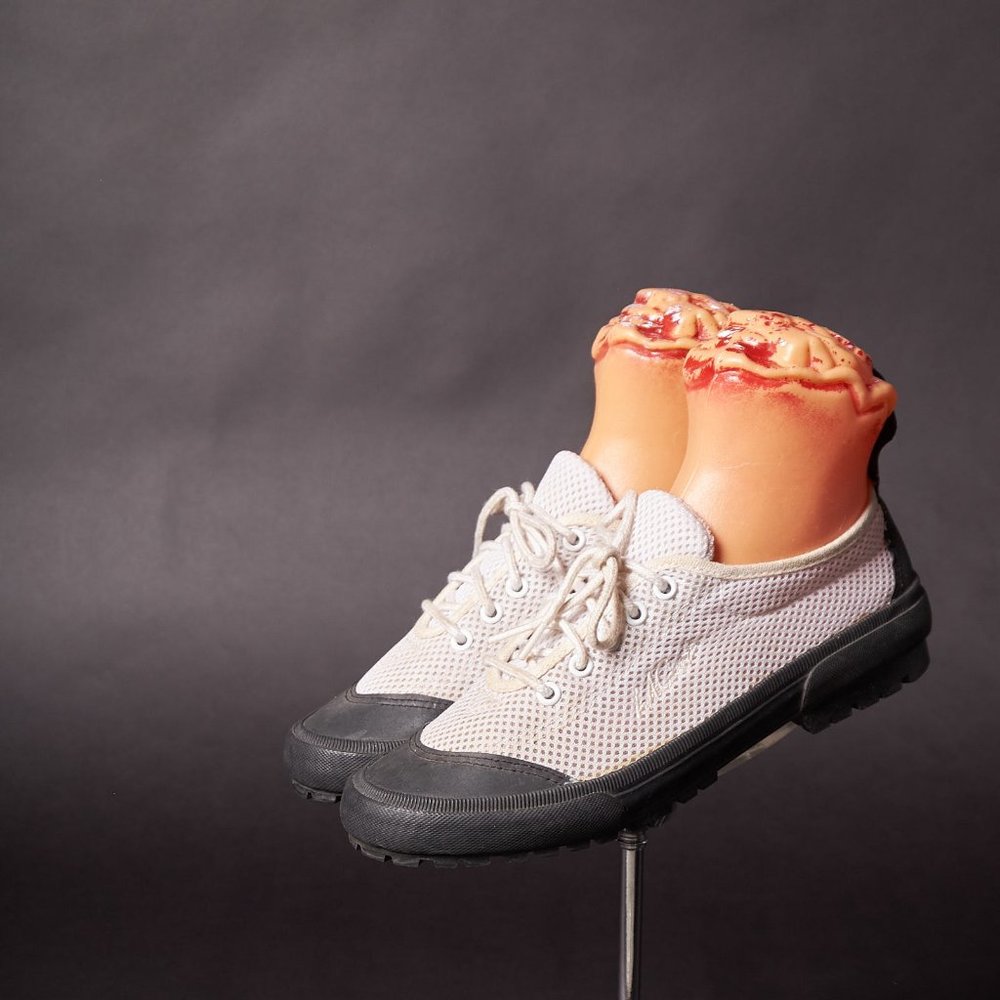 1990s Vintage LA Gear Mesh Sneakers